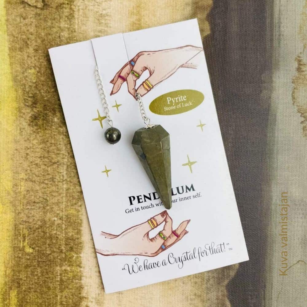 Kristalliheiluri Pyriitti Heilurin käyttö Pendulum heiluri Kivikauppa Kivet ja kristallit