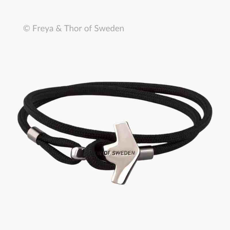 Freya & Thor of Sweden Dawn Hammer Double Pitch Black rannekoru hopea Viikinki korut Symbolikorut Mytologia korut Thorin vasara koru Pakana kauppa Käsintehdyt hopeakorut