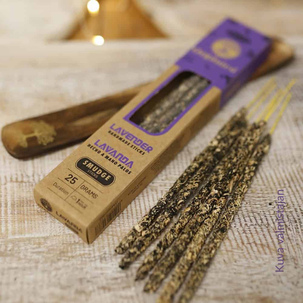 Smudge Sticks Suitsuketikut Laventeli Ullas Organico Käsintehdyt luonnonmukaiset suitsukkeet