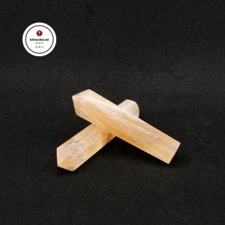 Hunaja Kalsiitti Hiottu Kärki Kivet ja kristallit Kivikauppa netissä Eettisesti louhitut voimakivet puolijalokivet merkitys