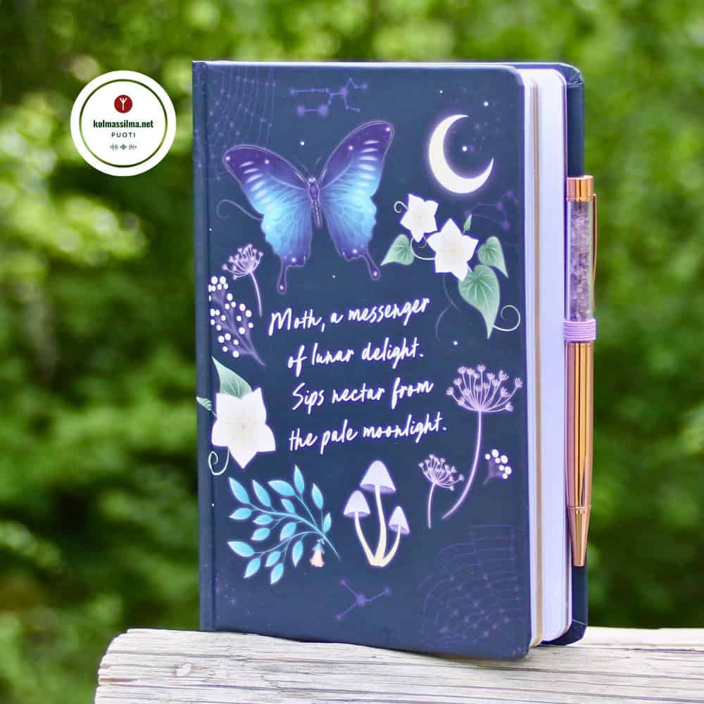 Midnight Moth Yöperhonen A5 Muistikirja ja Ametistikynä Perhonen symboliikka Noita kauppa Kauniit muistikirjat lahjaksi Magia kauppa