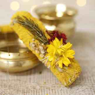 Valkoinen salvia keltainen Kuorrutettu Valkoinen Salvia luonnonyrteillä 10 cm Harmony & Joy