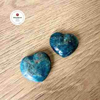 Sininen Apatiitti Sydän Kivet ja kristallit Voimakivet merkitykset Kivikauppa netissä Energiakivet Parantavat kristallit Eettisesti louhitut puolijalokivet