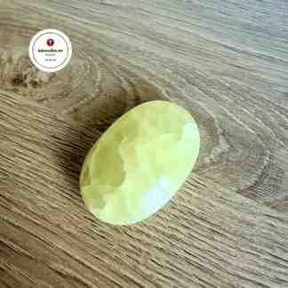 Sitruuna Kalsiitti Kämmenkivi Kivet ja kristallit Voimakivet merkitykset Kivikauppa netissä Energiakivet Parantavat kristallit Eettisesti louhitut puolijalokivet